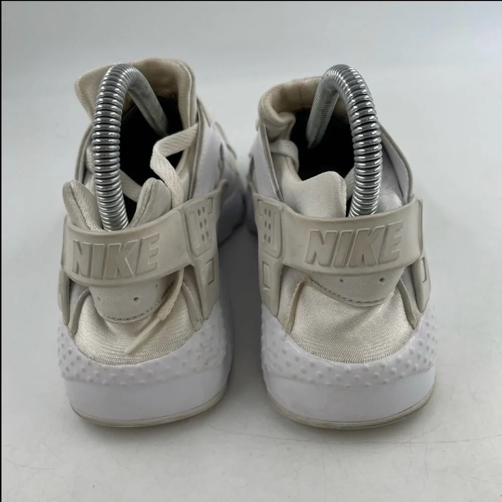 👞 Nike Kids Air Huarache- SZV6 Y -White Lace-Up Shoes Sneakers